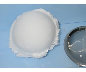 ２、生ビーズで発泡スチロールの球を造りませんか４