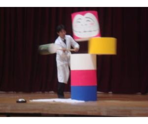 発泡スチロールの巨大だるま２