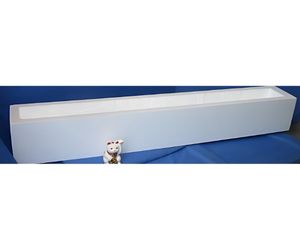 細長い手掘り箱