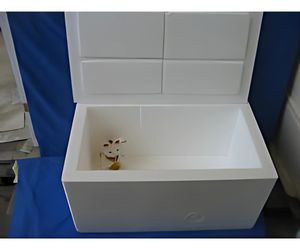 完成折り紙を海外発送するための箱