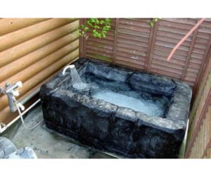 発泡スチロール製露天風呂