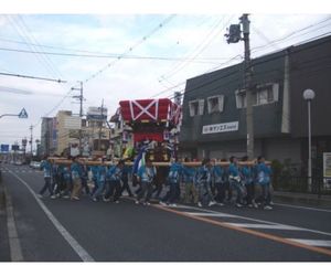 お神輿 ふとん太鼓 巡行中
