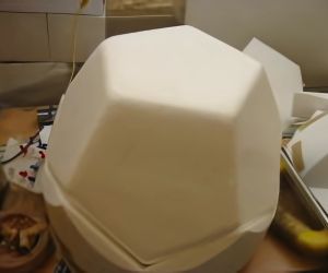 発泡スチロール製「正二十面体」