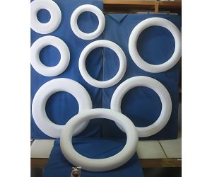 様々な大きさや幅の輪