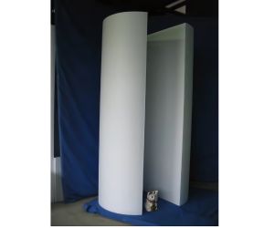 丸いポール　コード穴貫通