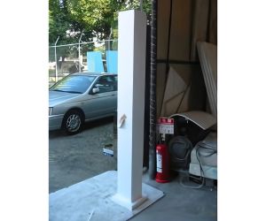 電波実験用四角いポール 送信機取り付け