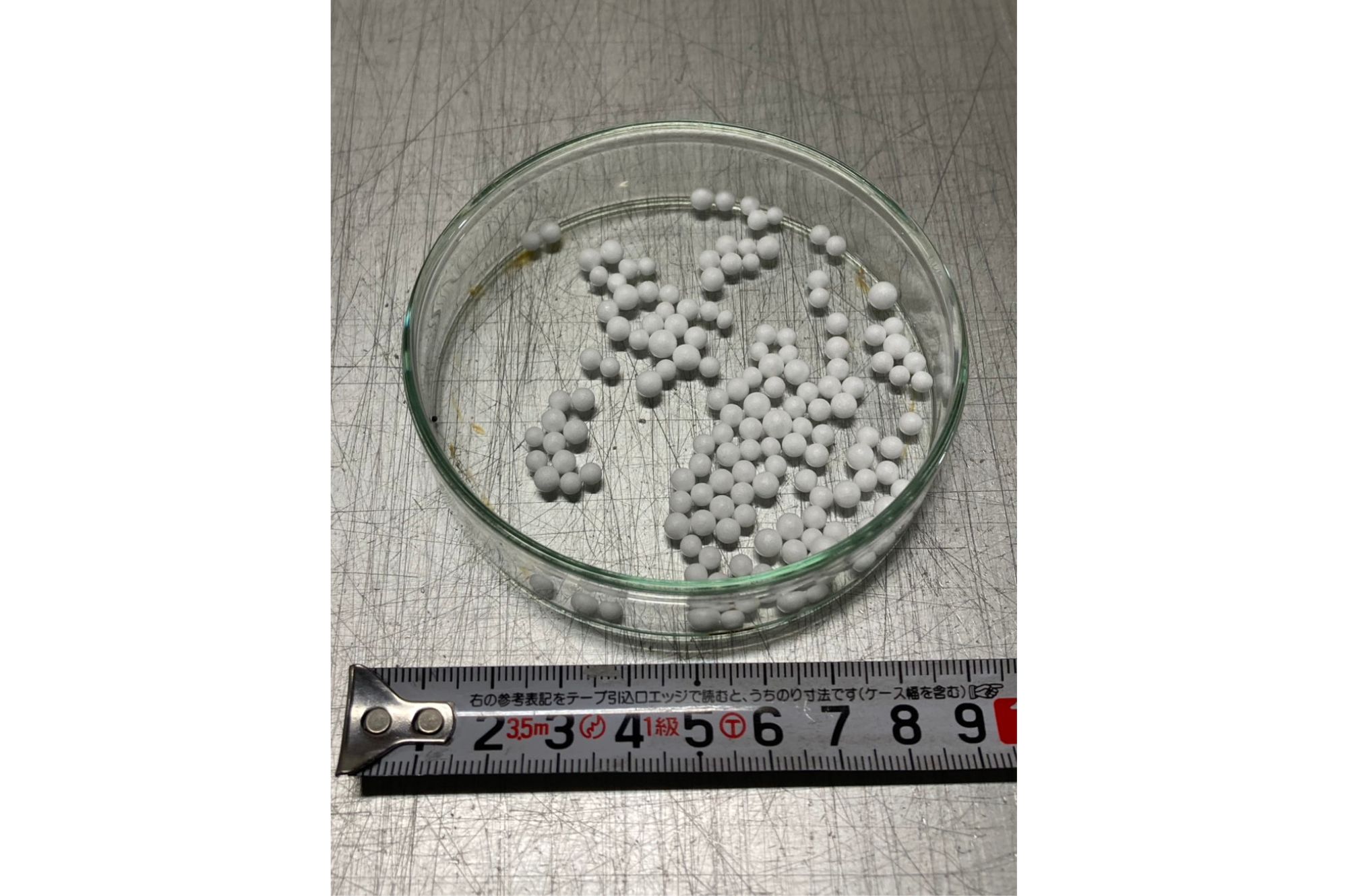 発泡スチロールビーズ