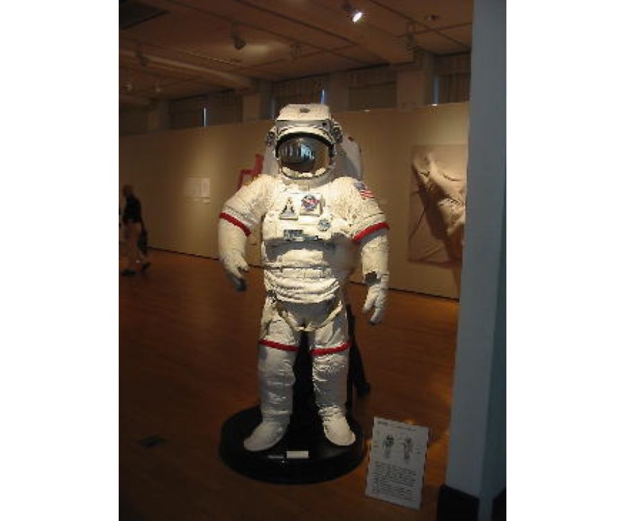 プロが造る発泡スチロール美術作品2