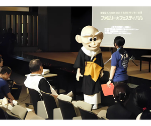 発泡スチロールを着ぐるみに使用２