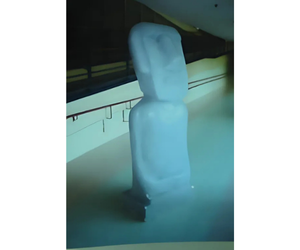 先生が作った製作実例「モアイ像 と ねこバス」2