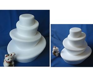 踊るケーキ台 4連変形円錐台 大2