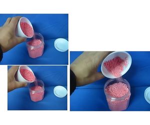 発泡スチロールビーズ 直径2~3mmの色染めビーズ2