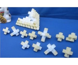 黄色い立体パズル6