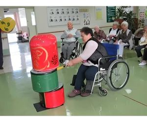 だるま落とし 老人ホームでご使用2