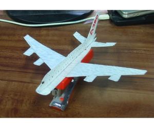 エアバスA380の紙飛行機2