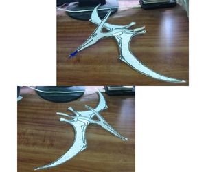 翼竜プテラノドンの紙飛行機