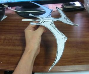 翼竜プテラノドンの紙飛行機2