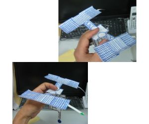 宇宙探査船はやぶさ2号の紙飛行機2