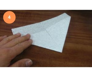 ステルス飛行機型紙飛行機4