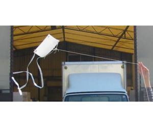 発泡スチロールペーパーを使った凧揚げの使用例