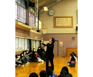 凧揚げ300年の伝統の小学校からお便りを頂きました