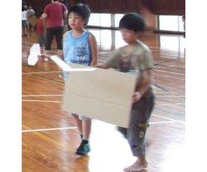 飛び続ける不思議なヒコーキを作ろう